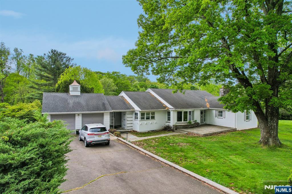Homes for sale in North Haledon, NJ | 6 Saw Mill Rd, North Haledon, NJ 07508 | MLS# 26017272