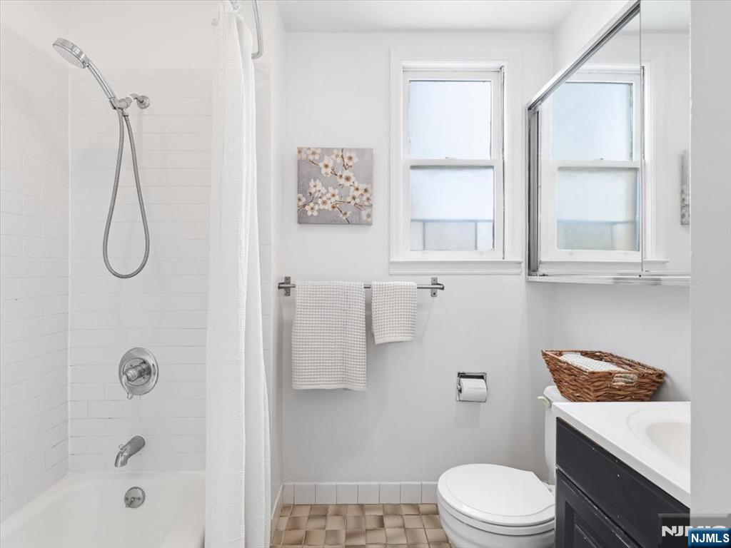 264 3rd Street 2R - Photo 10