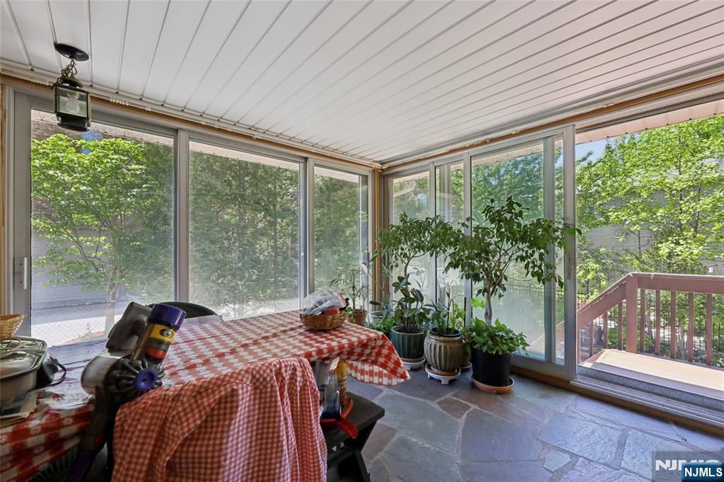 12 Beverly Road, Englewood Cliffs, NJ 07632 Listing Photo  10