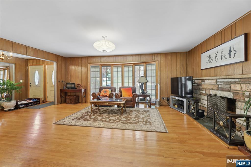 12 Beverly Road - Photo 3