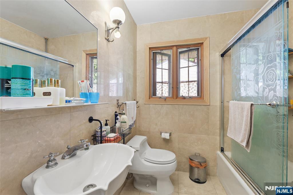 12 Beverly Road, Englewood Cliffs, NJ 07632 Listing Photo  20
