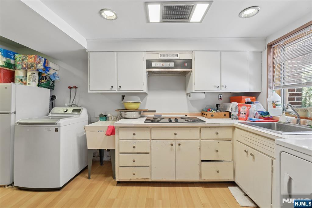 12 Beverly Road, Englewood Cliffs, NJ 07632 Listing Photo  29