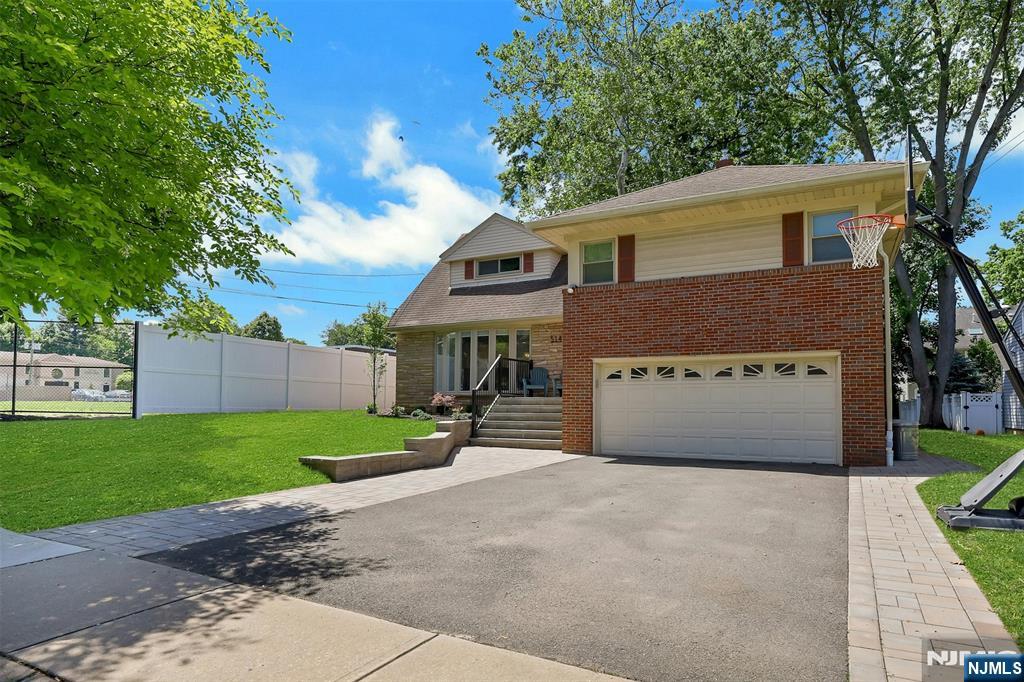 514 Rutland Avenue - Photo 2