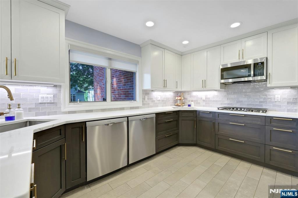 514 Rutland Avenue, Teaneck, NJ 07666 Listing Photo  10
