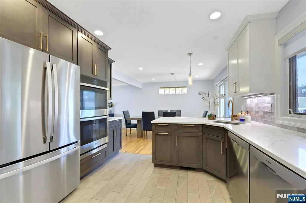 514 Rutland Avenue, Teaneck, NJ 07666 Listing Photo  12