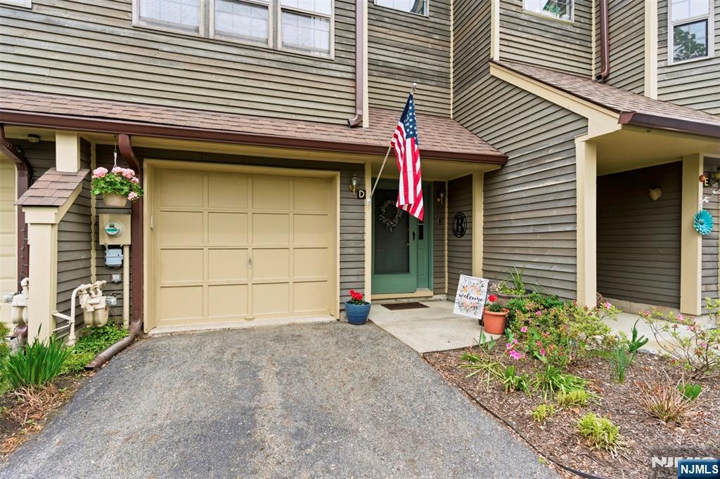 <p>Listings That Reflect Our Standards</p>