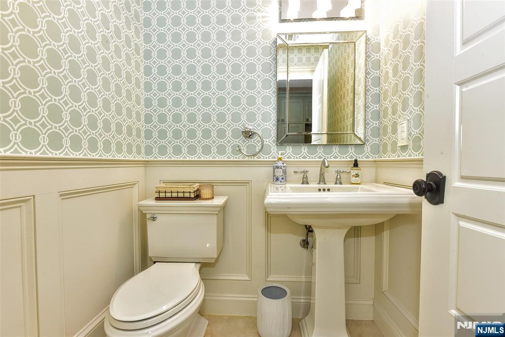 523 Ewing Avenue — photo 11