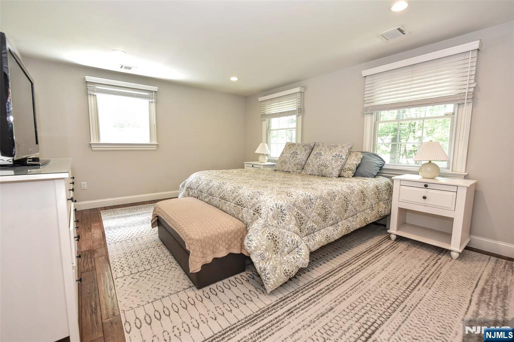 523 Ewing Avenue — photo 16