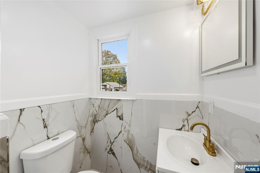 66 Linden Avenue - Photo 5