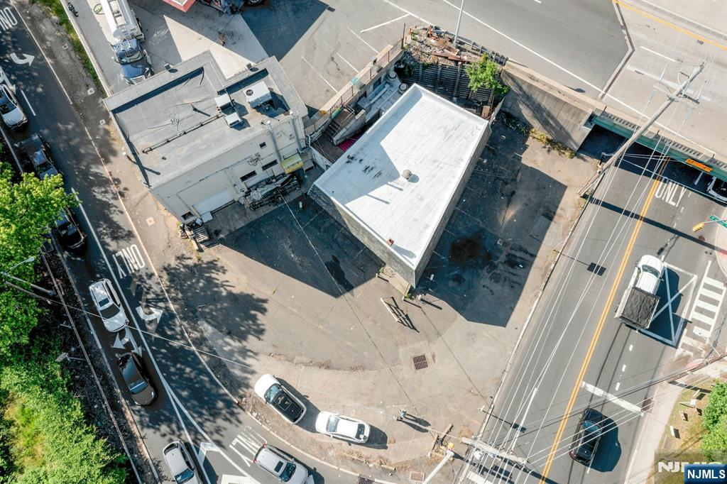 800 Grand Avenue #>INCLS LIQUOR L — photo 8