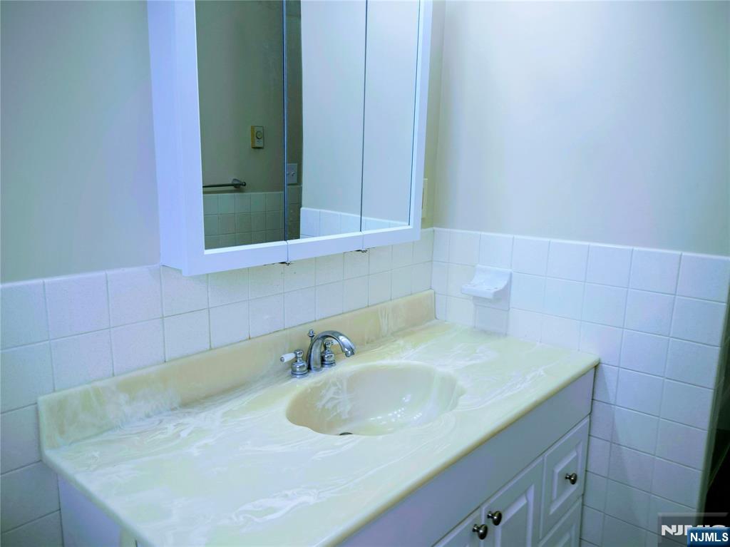 15 Cottage, #19 3A, Midland Park, NJ 07432 Listing Photo  10