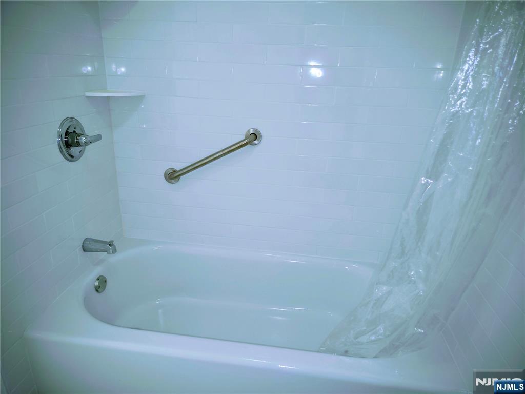 15 Cottage, #19 3A, Midland Park, NJ 07432 Listing Photo  7