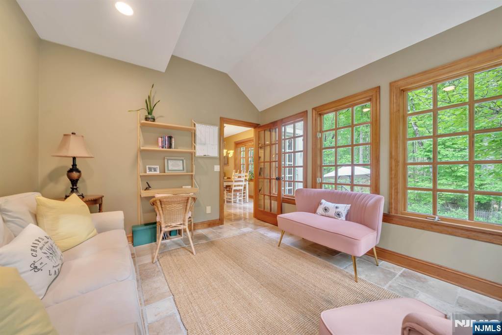20 Dianne Drive — photo 27