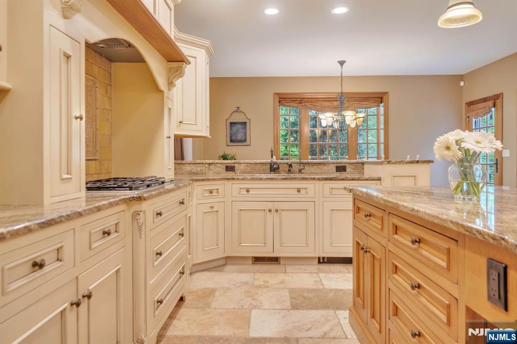 20 Dianne Drive — photo 30