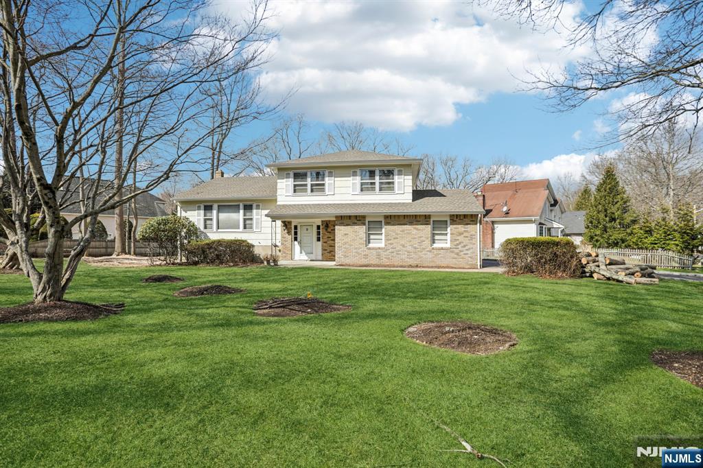 2 Eisenhower Road - Photo 1