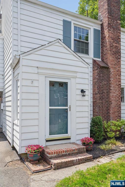 Homes for sale in Fair Lawn, NJ | 14 Bancroft Pl, Fair Lawn, NJ 07410 | MLS# 26017368