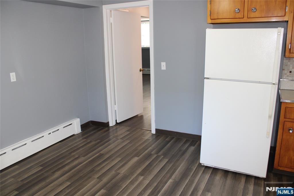 208 Bergen Boulevard 3 - Photo 3