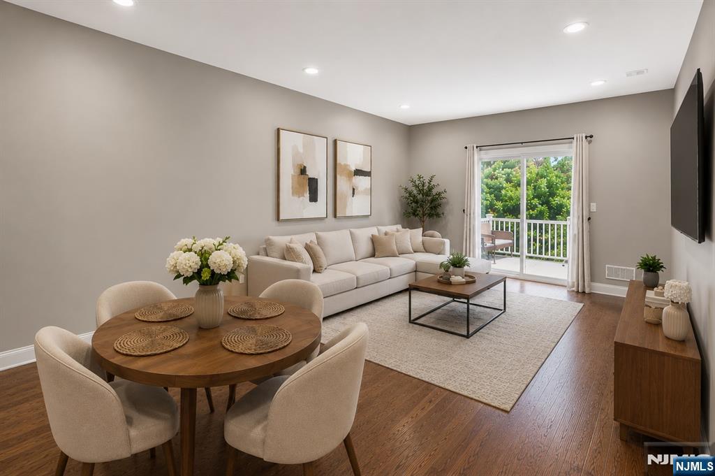 524 Harrison Avenue 3 - Photo 1