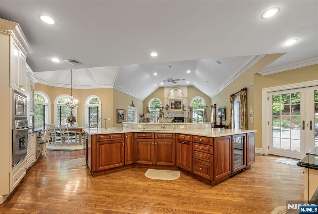 68 Brams Hill Drive, Mahwah, NJ 07430 Listing Photo  10