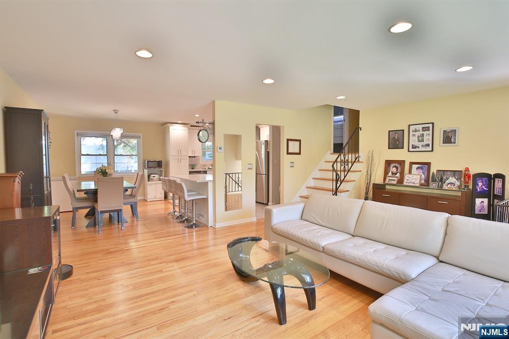 124 Lenox Avenue - Photo 4