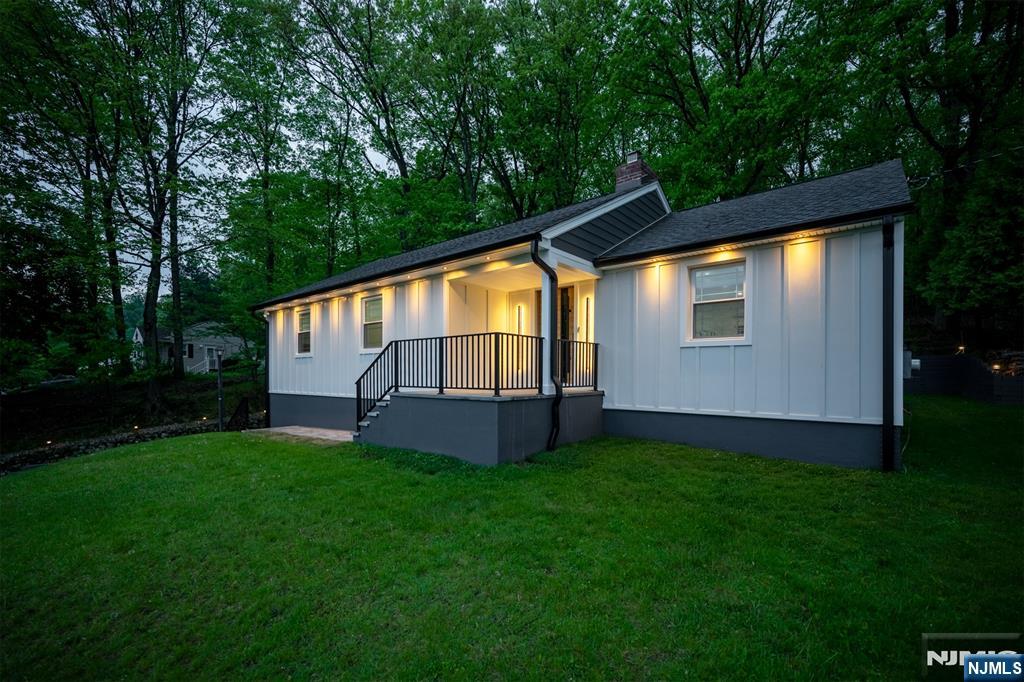 207 Degray Street - Photo 3