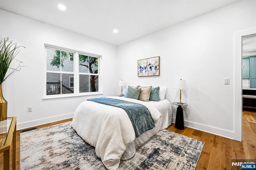 44 Cedar Street — photo 18