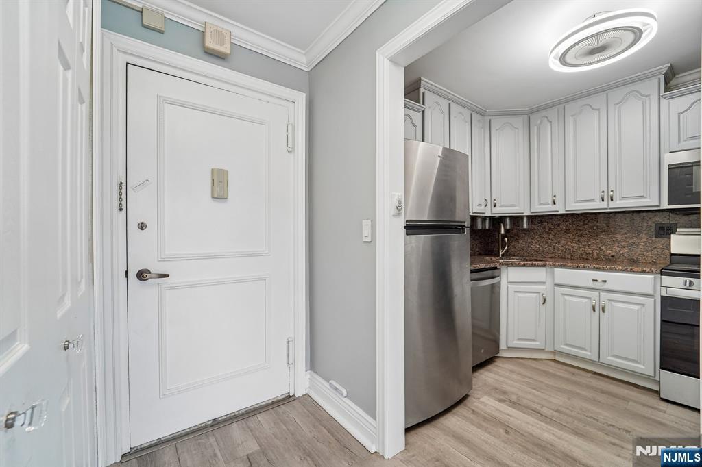 2000 Linwood Ave #4P, Fort Lee, NJ 07024