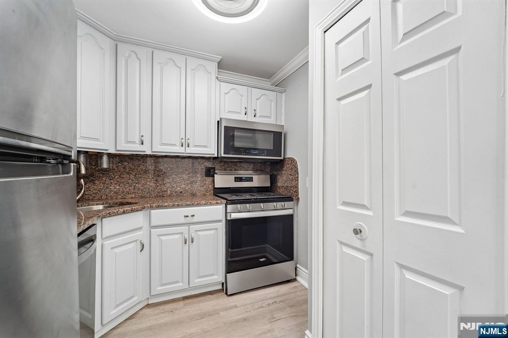 2000 Linwood Ave #4P, Fort Lee, NJ 07024