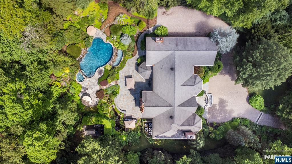 38th image of 6 Adams Rd, Saddle River, NJ 07458 | MLS# 26017434