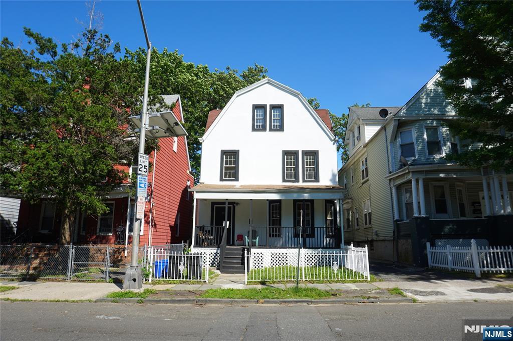 116 19th Street - Photo 1