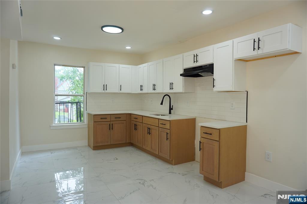 116 19th Street - Photo 2