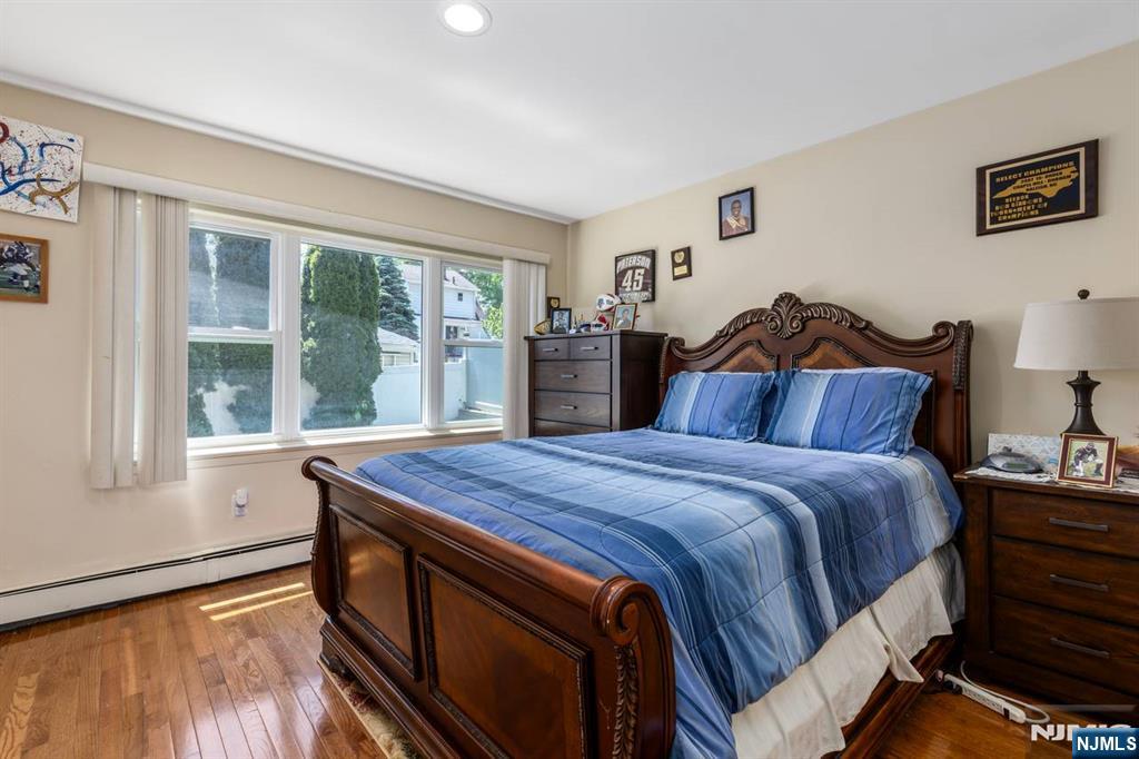 54 Bedford Avenue - Photo 12