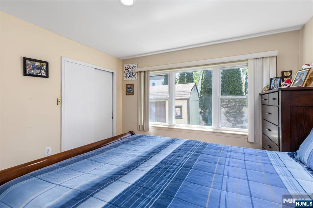 54 Bedford Avenue - Photo 13