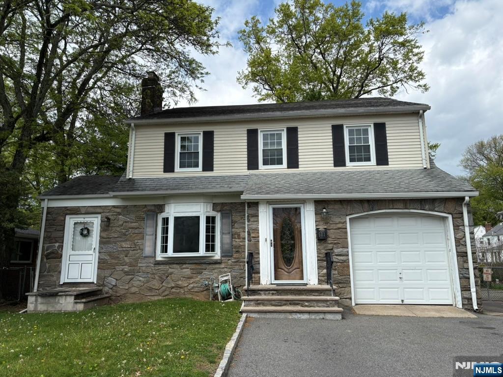 521 Pleasant Valley Way - Photo 1
