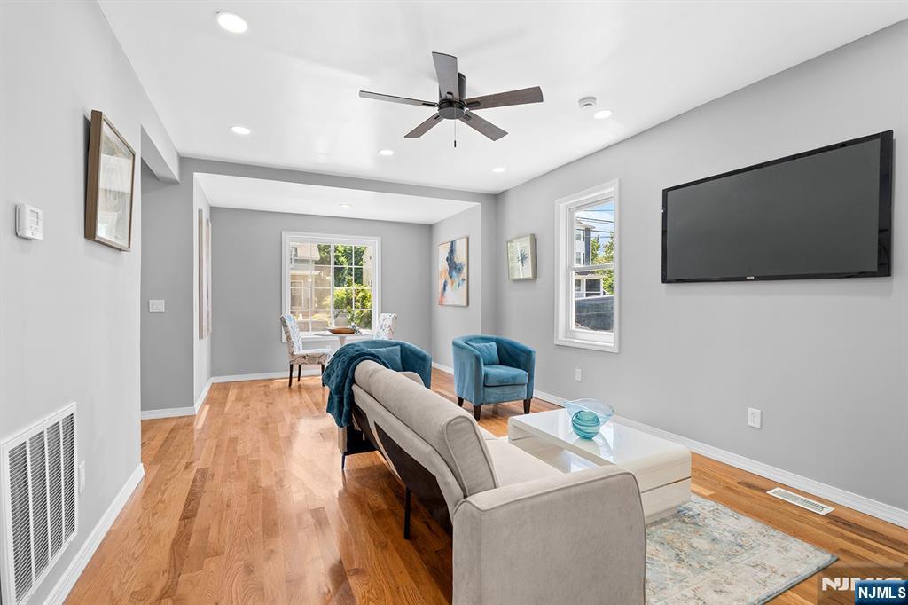 7 Valley Road - Photo 5