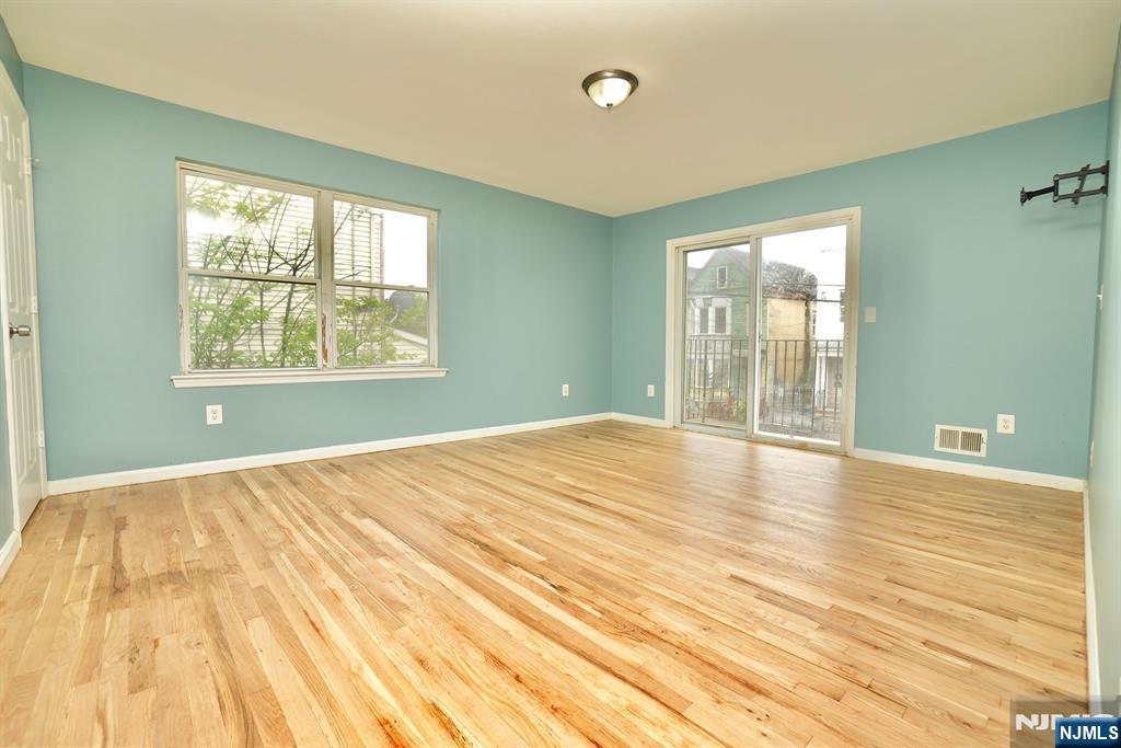 36 Brenner Street - Photo 3