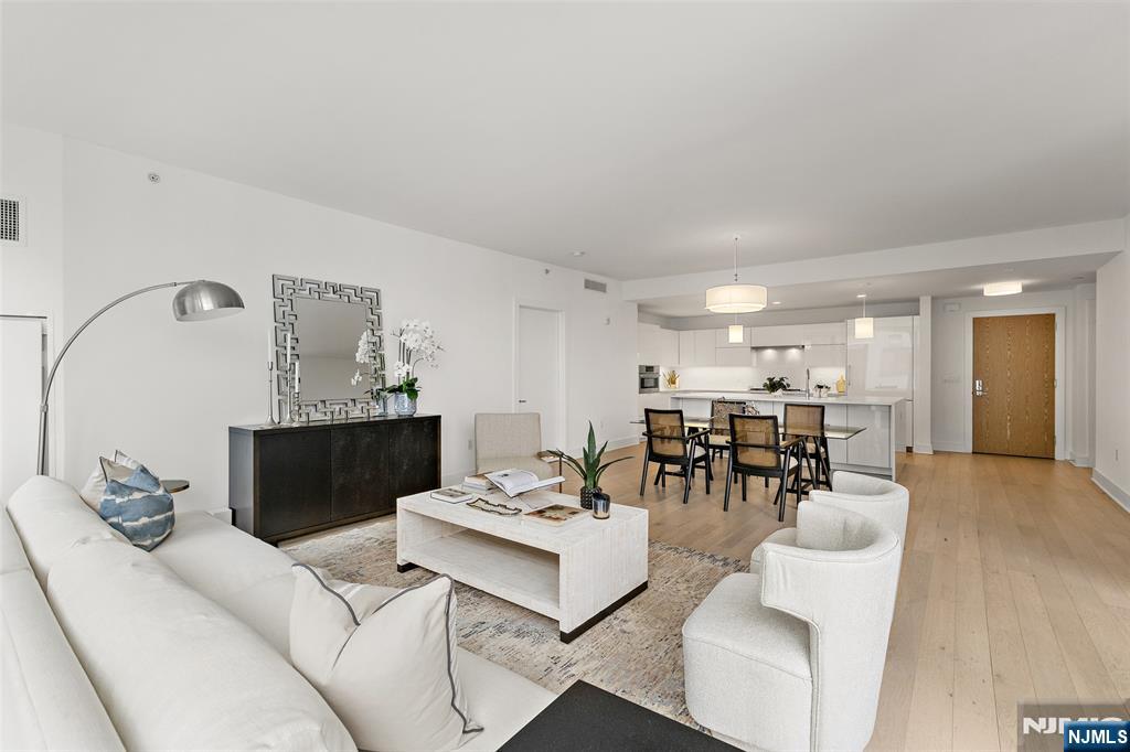 9 Ave At Port Imperial, #0911, West New York, NJ 07093 Listing Photo  12