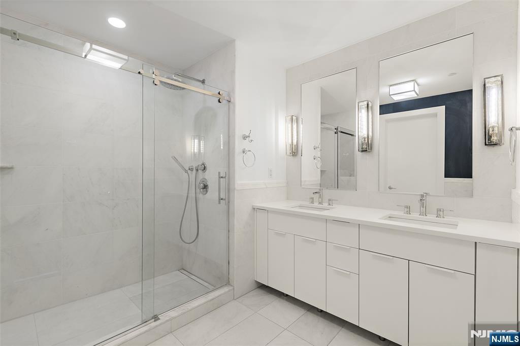 9 Ave At Port Imperial, #0911, West New York, NJ 07093 Listing Photo  14