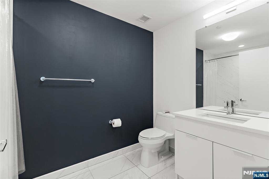 9 Ave At Port Imperial, #0911, West New York, NJ 07093 Listing Photo  15