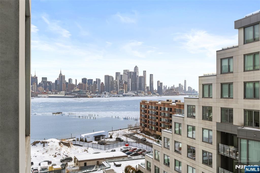 9 Ave At Port Imperial, #0911, West New York, NJ 07093 Listing Photo  16