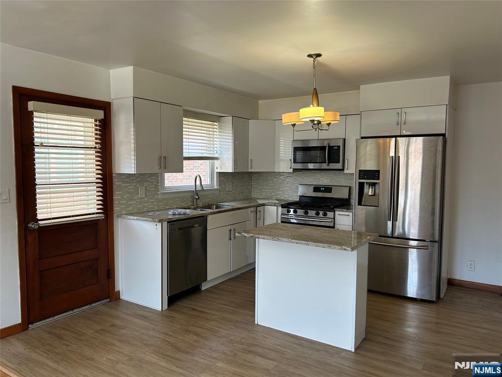 35 Edsall, #1st fl, Palisades Park, NJ 07650 Listing Photo  5