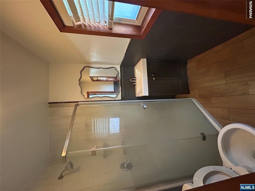 35 Edsall, #1st fl, Palisades Park, NJ 07650 Listing Photo  9