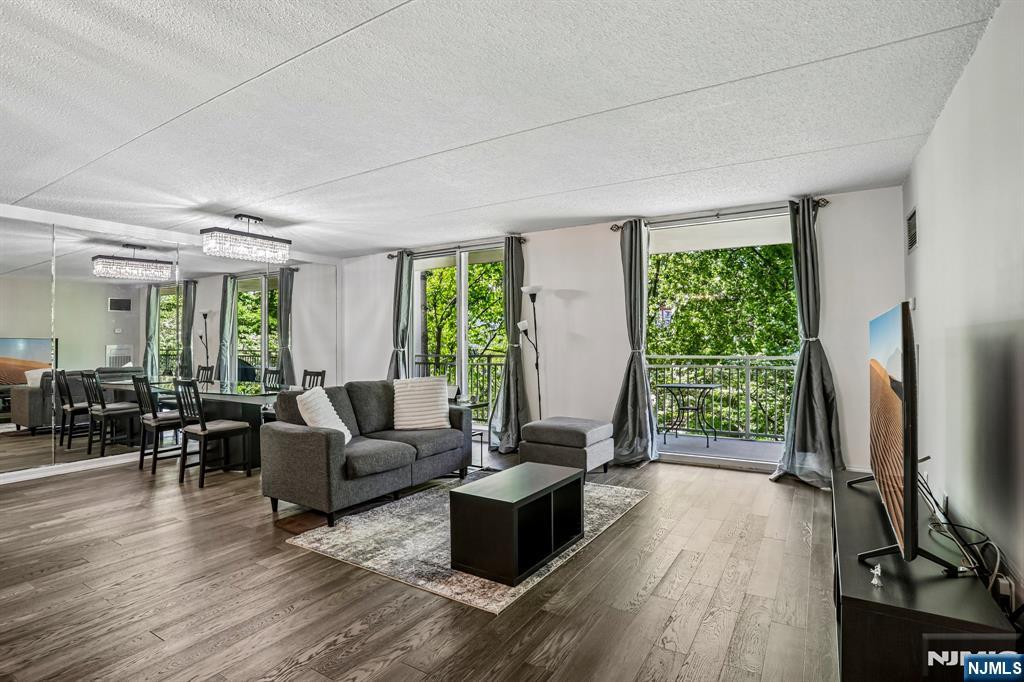 1077 River Road 211 - Photo 3