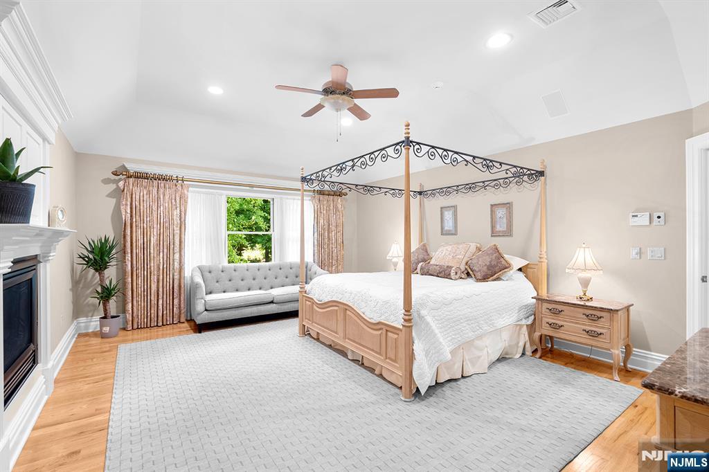 56 Pheasant Run, Kinnelon Borough, NJ 07405 Listing Photo  25