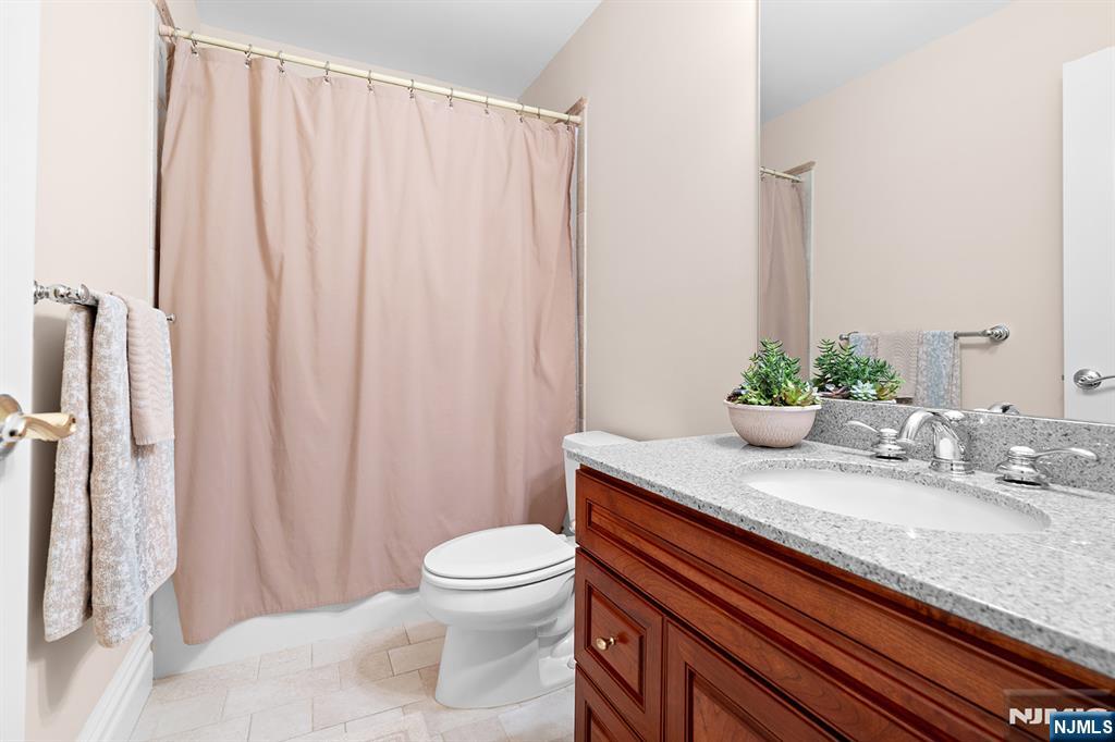 56 Pheasant Run, Kinnelon Borough, NJ 07405 Listing Photo  34