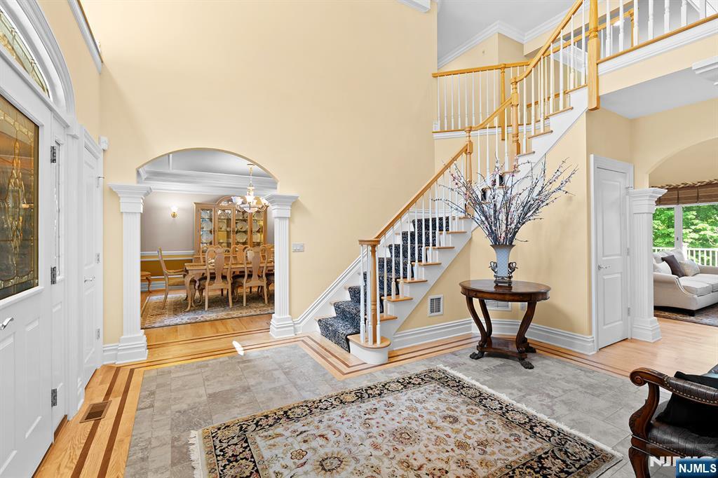 56 Pheasant Run - Photo 5