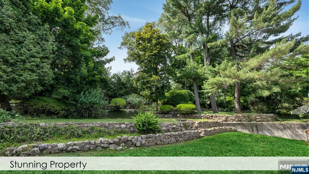 436 Hillcrest Road — photo 15
