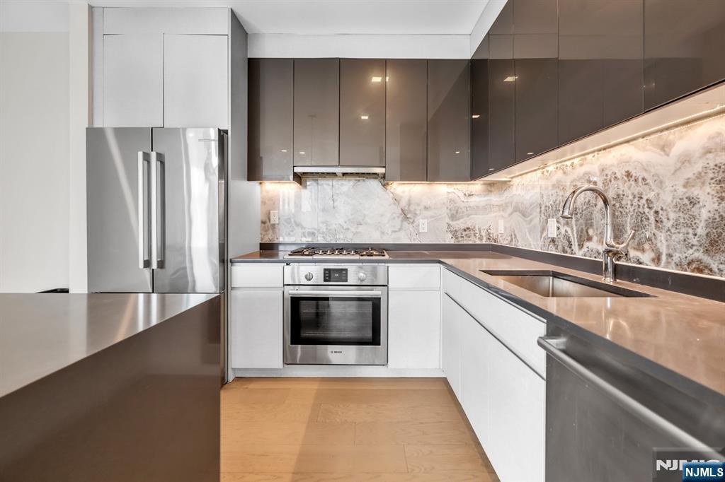 7101 River Road 210A - Photo 1