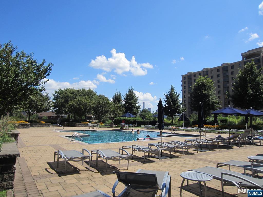 8100 River Road 917 - Photo 2