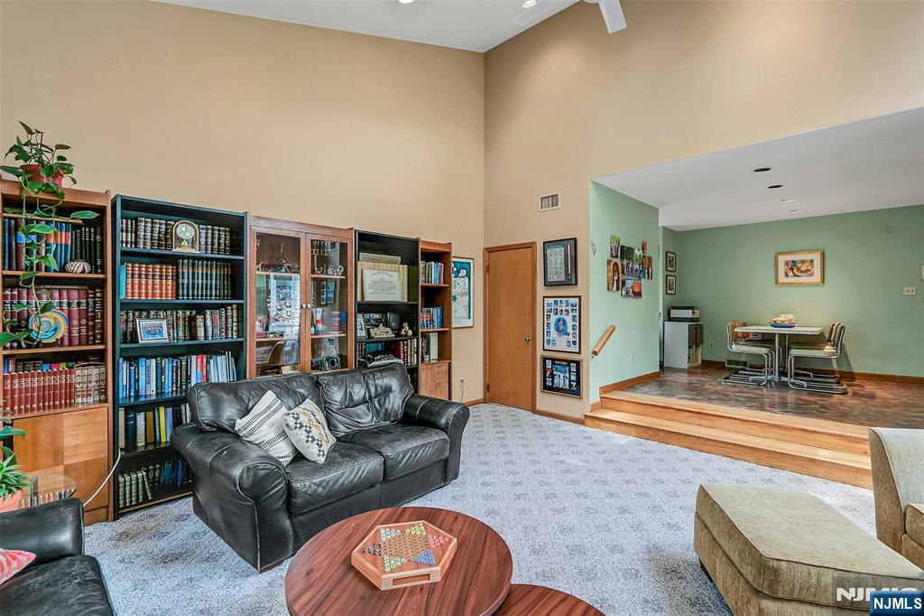 616 Rutland Avenue — photo 17